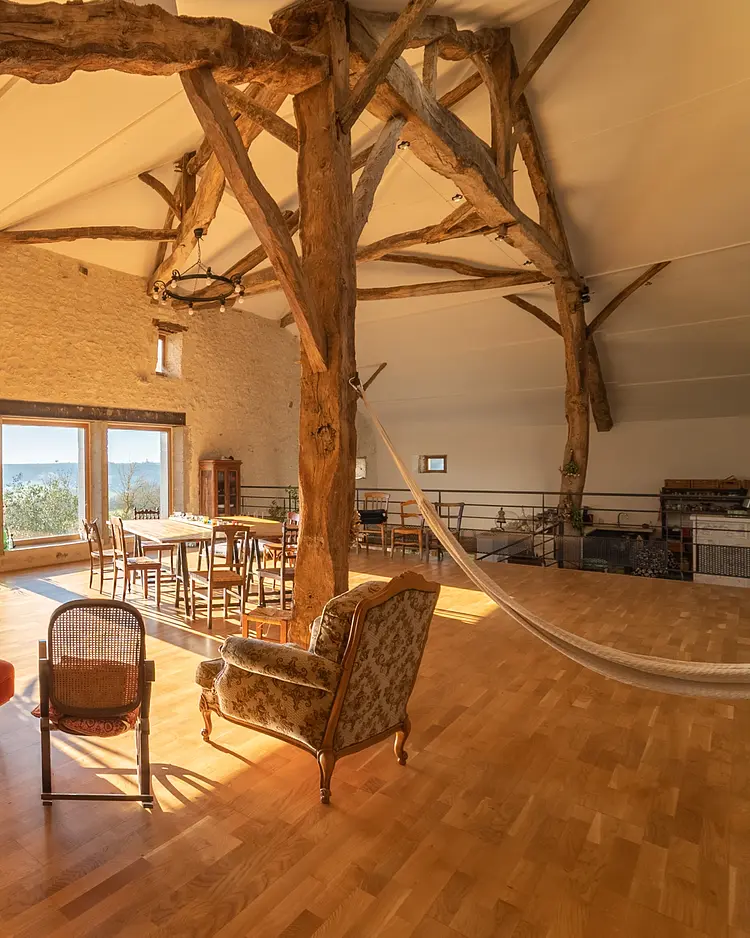The Happy Hamlet - Fauroux, Frankreich | Good Travel
