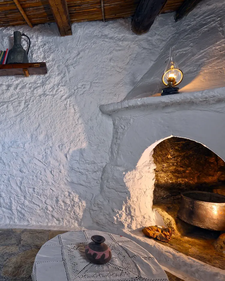 Potamos - Makry Gialos, Greece | Good Travel