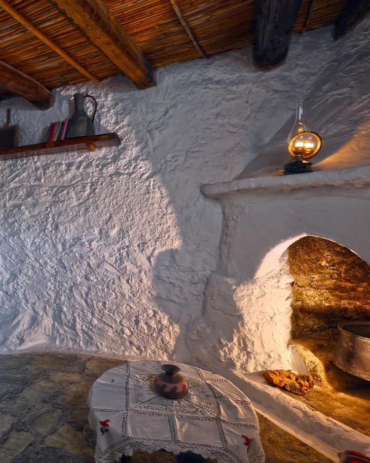 Potamos - Makry Gialos, Greece | Good Travel