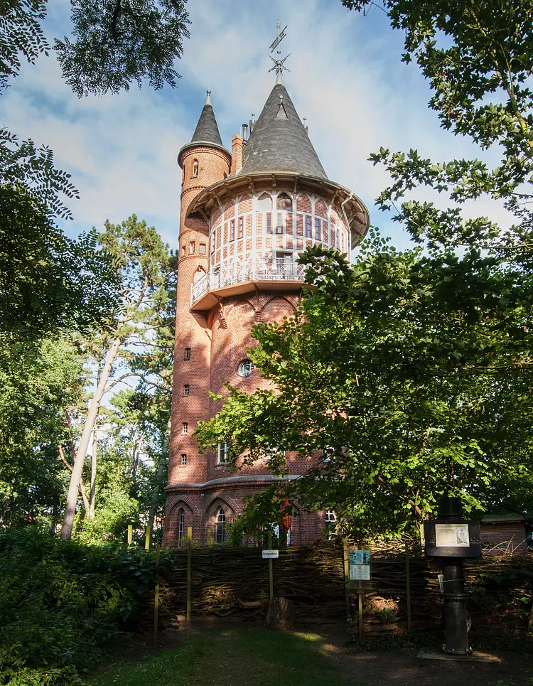 Wasserturm Waren - Waren (Müritz), Germany | Good Travel