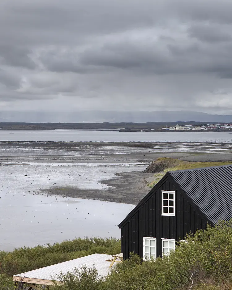 Black House - Borgarnes, Island | Good Travel